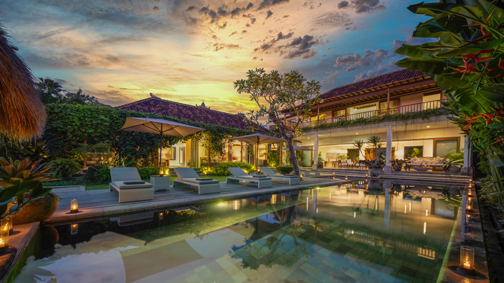 Villa Mandalay Dua - Villa at sunset